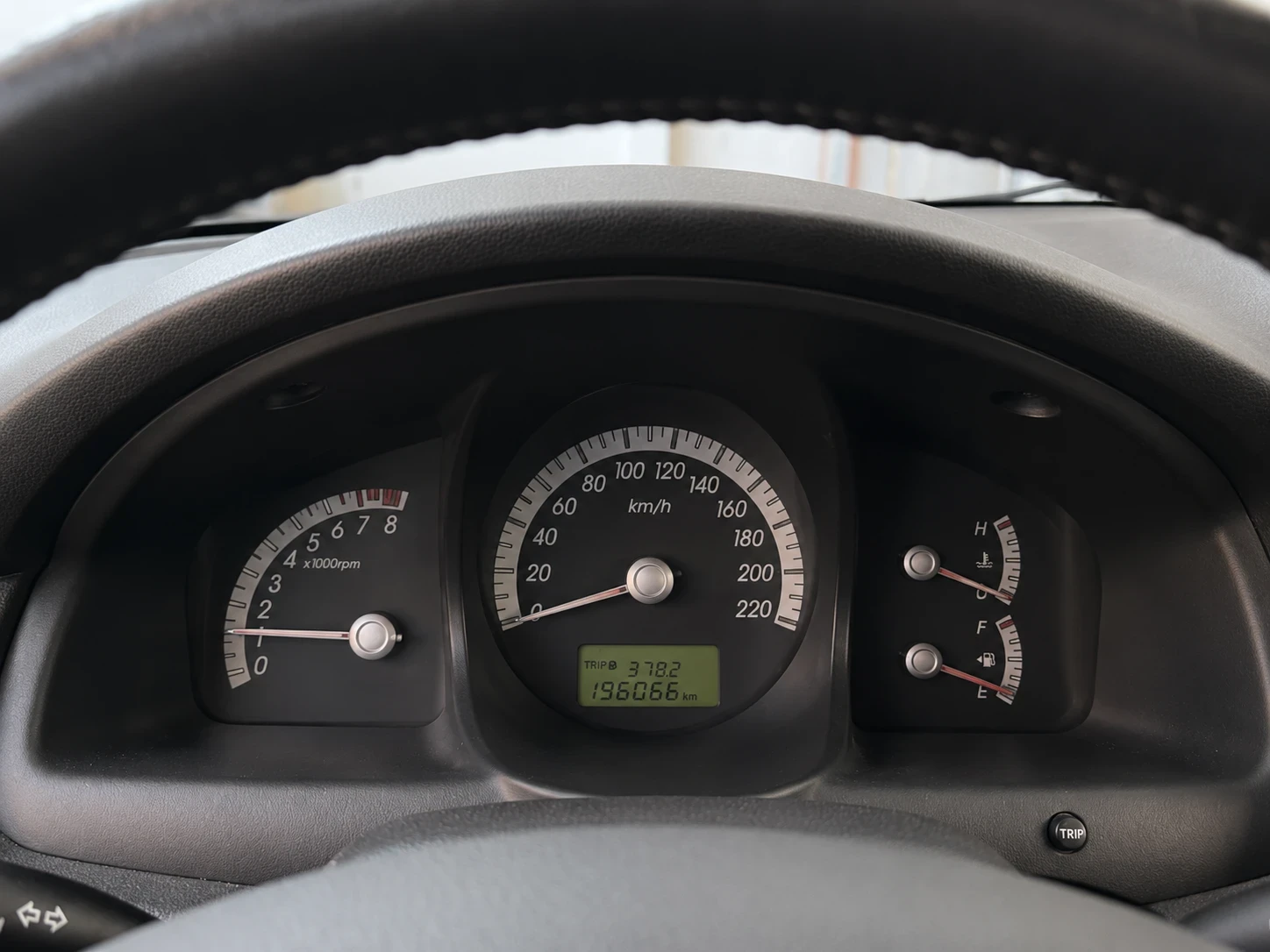 Kia Sportage 2.0i 16v LPG 4х4, снимка 11 - Автомобили и джипове - 54493488