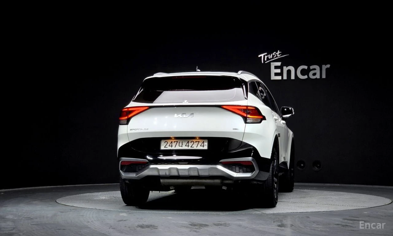 Kia Sportage HYBRID* NOBLESSE* ПОДГРЕВ* ОБДУХВАНЕ* LANE* ASSIST, снимка 4 - Автомобили и джипове - 54929232
