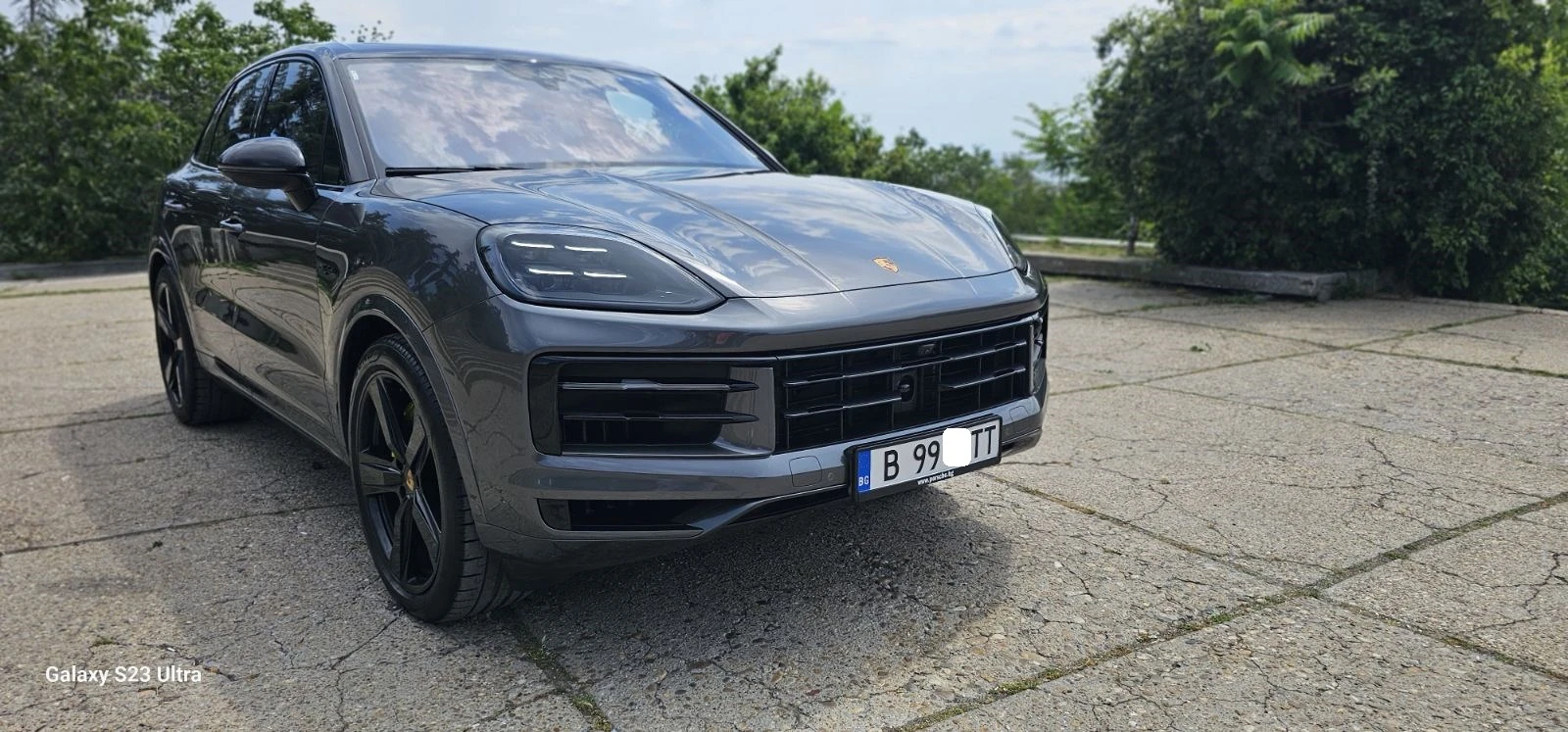 Porsche Cayenne S E-Hybrid/Като нов/ Фул/ Гаранционна, снимка 2 - Автомобили и джипове - 55105152