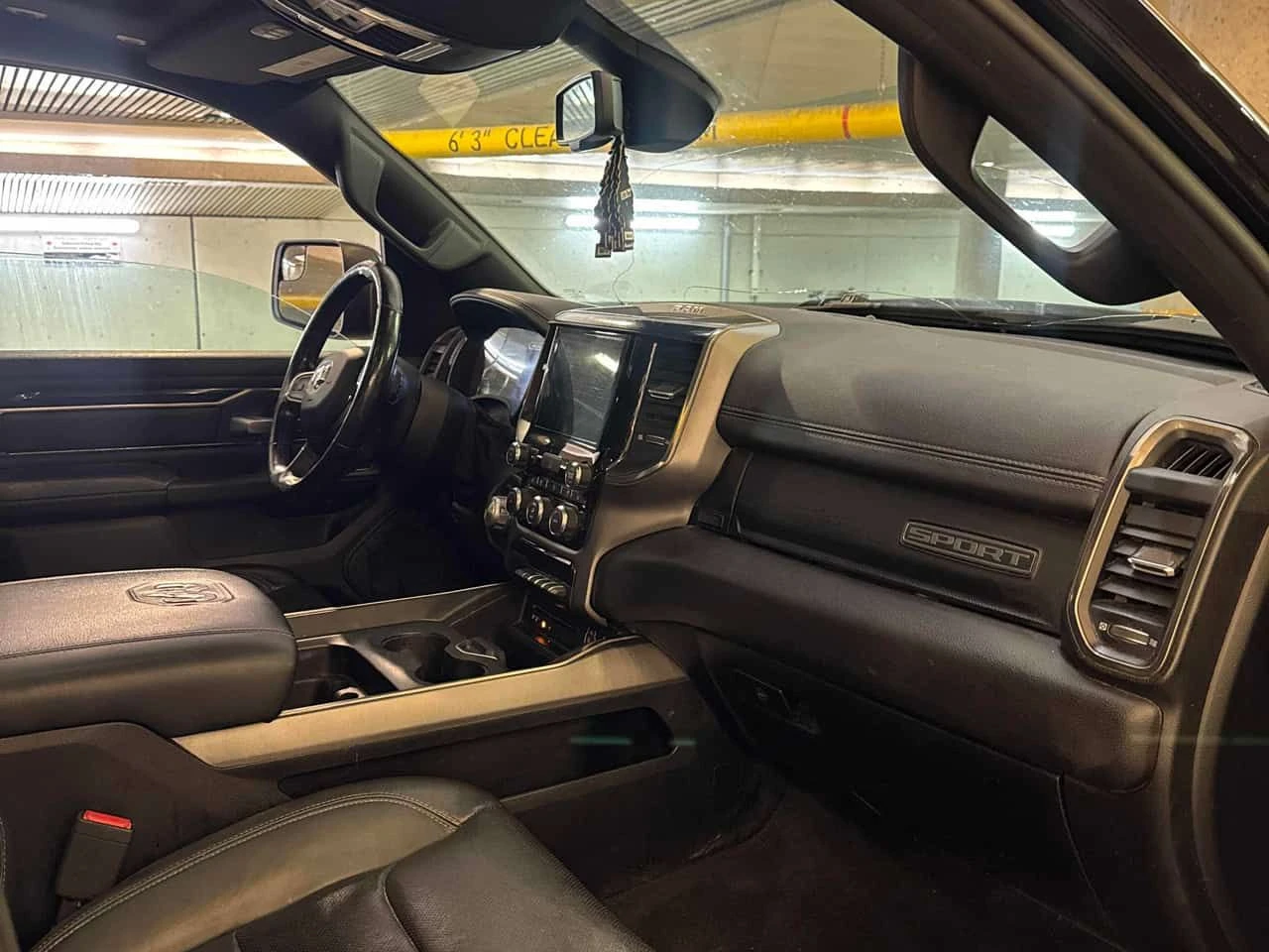 Dodge RAM 1500 * Sport * CARFAX * ЦЕНА ДО БГ, снимка 16 - Автомобили и джипове - 55036185