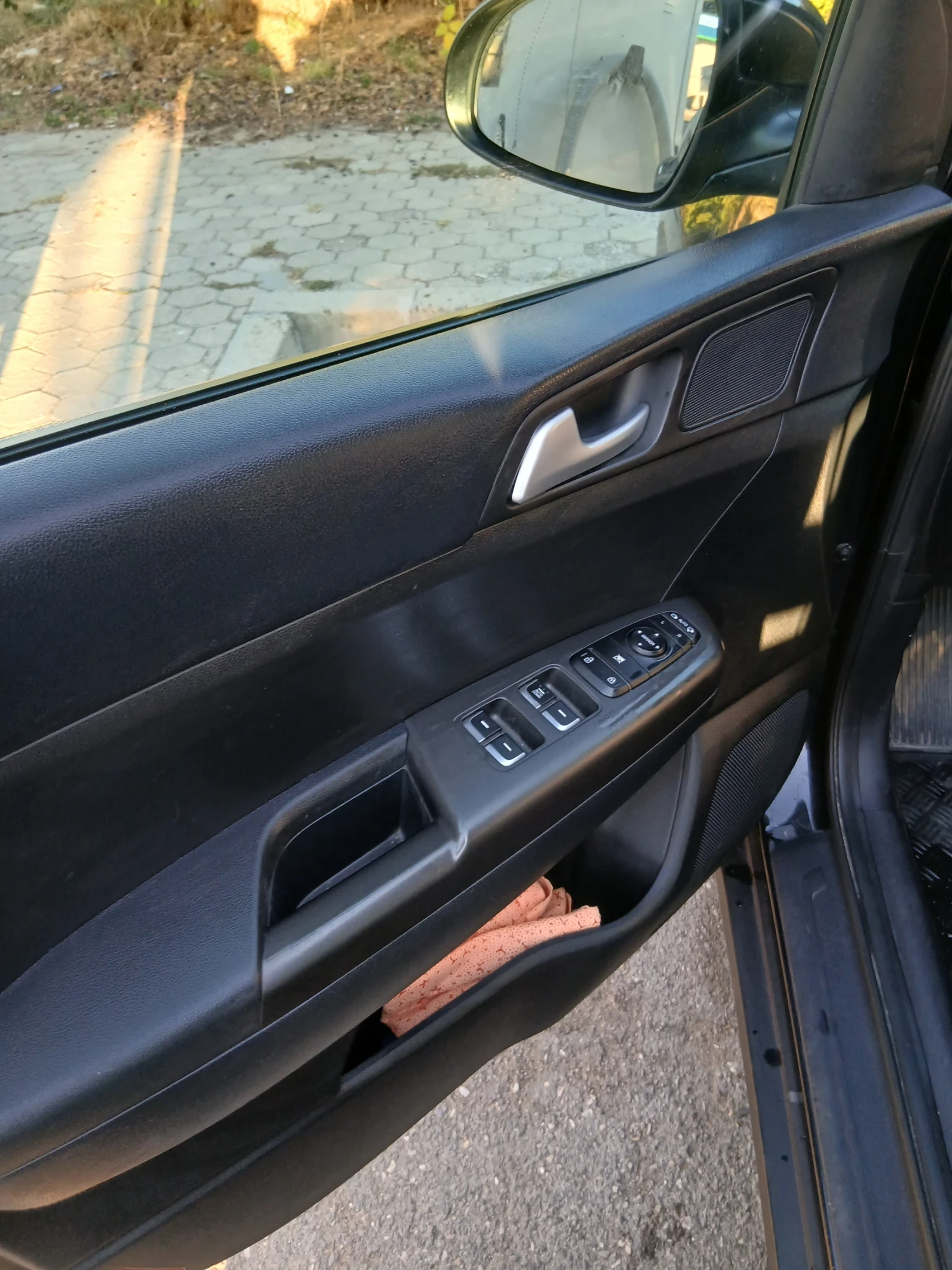 Kia Sportage, снимка 7 - Автомобили и джипове - 56348660