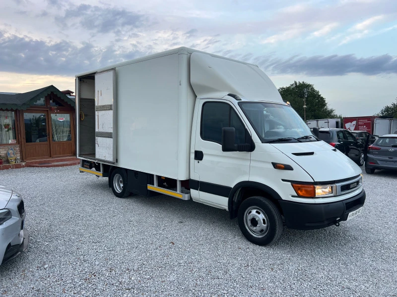 Iveco Daily 40C15 KAT Б 3.5Т БОРД  КЛИМАТИК, снимка 2 - Бусове и автобуси - 46433505