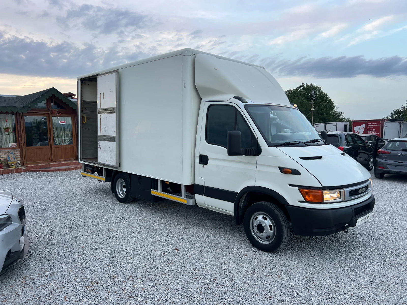 Iveco Daily 40C15 KAT Б 3.5Т БОРД  КЛИМАТИК - изображение 2