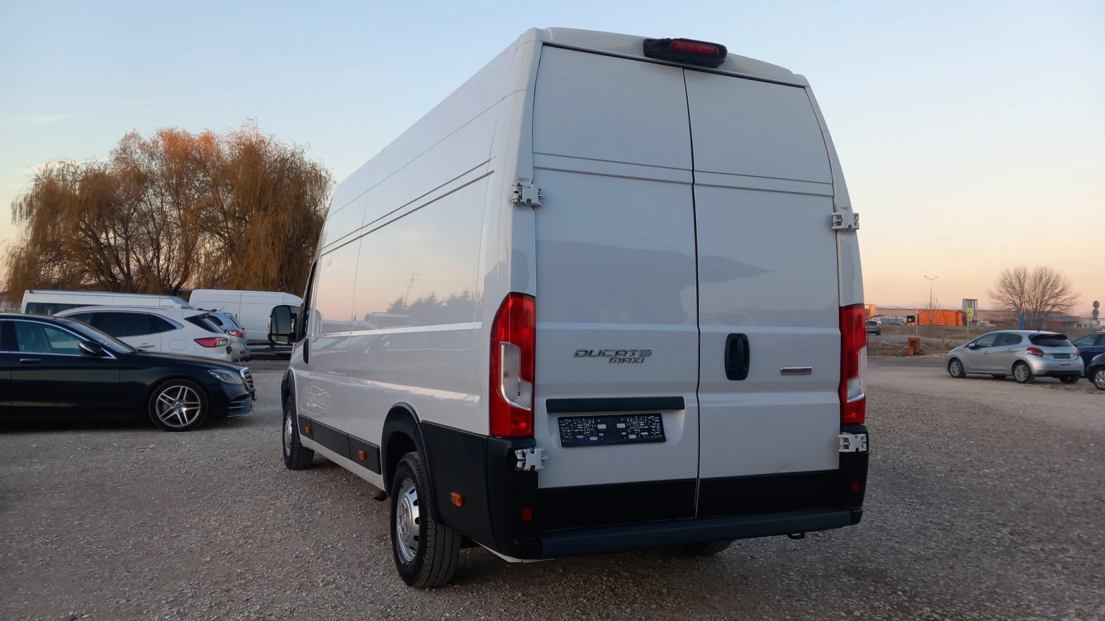 Fiat Ducato MAXI-2.3MULTIJET/НАВИГАЦИЯ/КАМЕРА/АВТОПИЛОТ/EURO 6 - изображение 3