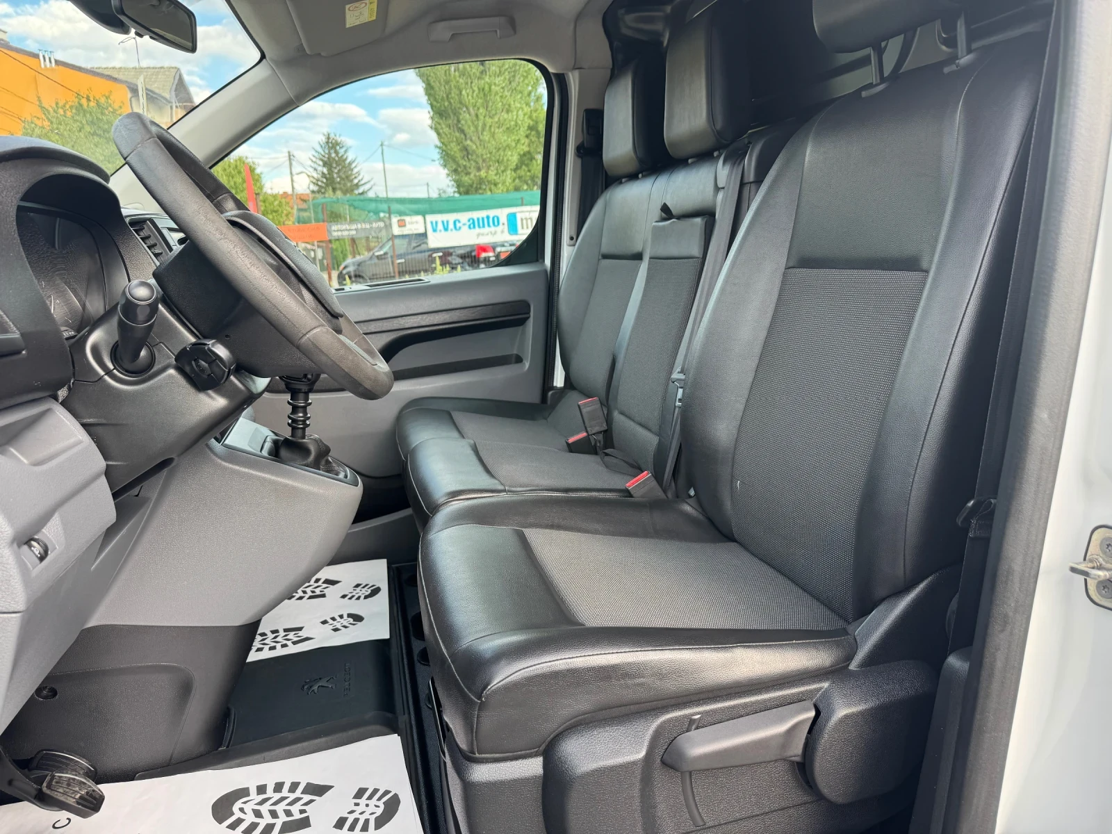 Opel Vivaro  - изображение 10