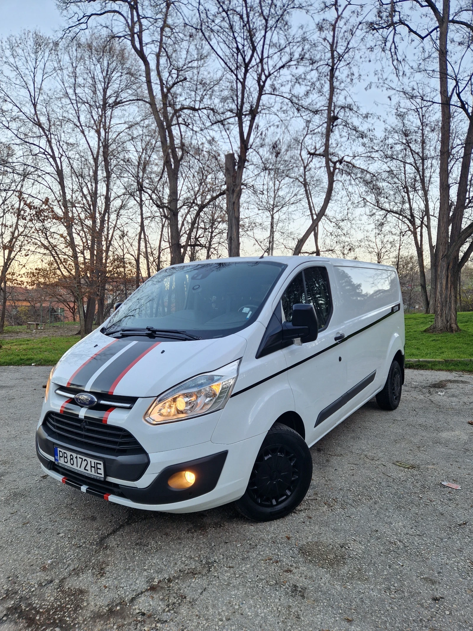 Ford Transit Custom, снимка 2 - Бусове и автобуси - 54370186