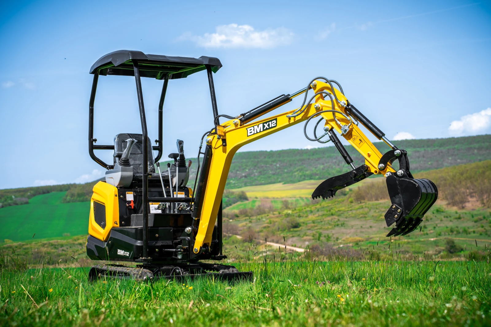 Багер Друга марка  BM X12