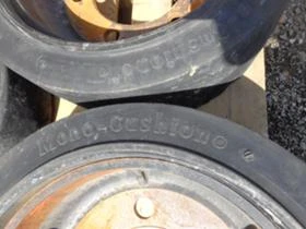 Гуми, снимка 7