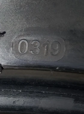 Гуми Летни 275/45R21, снимка 3 - Гуми и джанти - 53514427