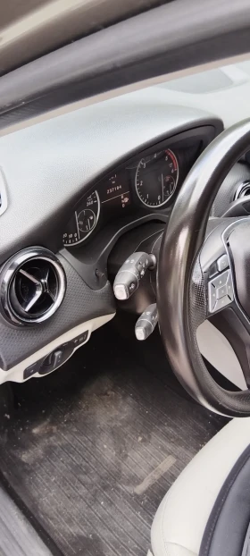 Mercedes-Benz A 180, снимка 8