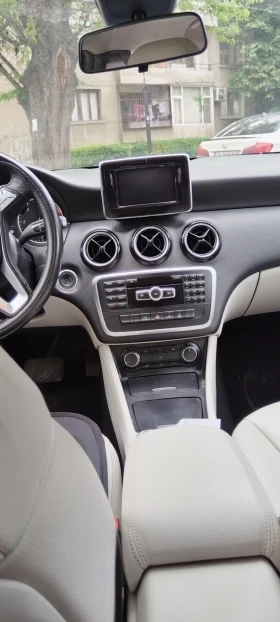 Mercedes-Benz A 180, снимка 9