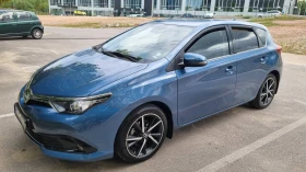 Toyota Auris, снимка 1