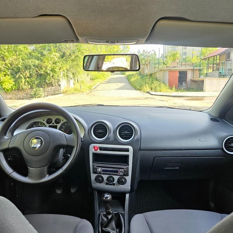 Seat Ibiza, снимка 9 - Автомобили и джипове - 46434666