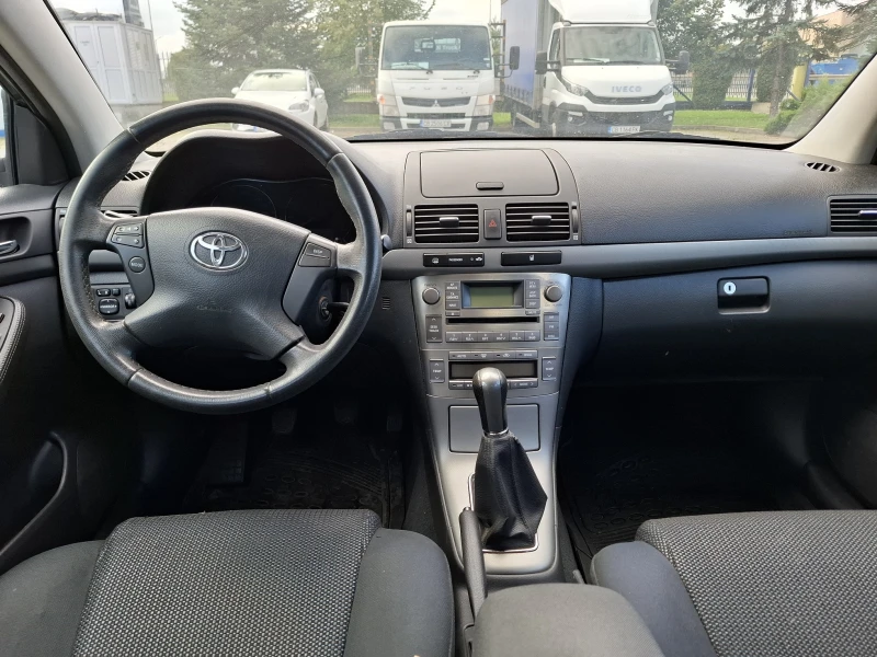 Toyota Avensis, снимка 8 - Автомобили и джипове - 47338801