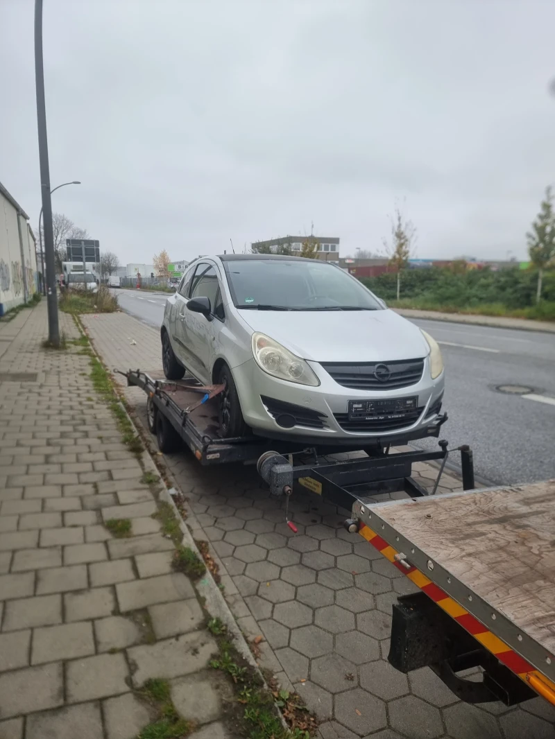 Opel Corsa, снимка 1 - Автомобили и джипове - 48062334