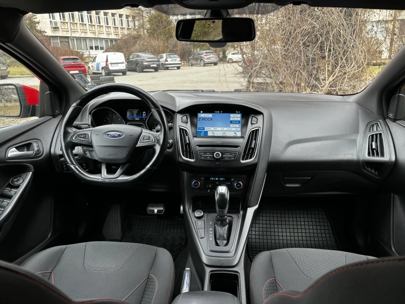 Ford Focus ST Line 2.0 TDCI, снимка 11 - Автомобили и джипове - 49210015