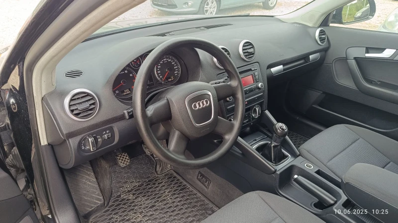 Audi A3 1.6i.102к.с.2010г., снимка 9 - Автомобили и джипове - 50878854
