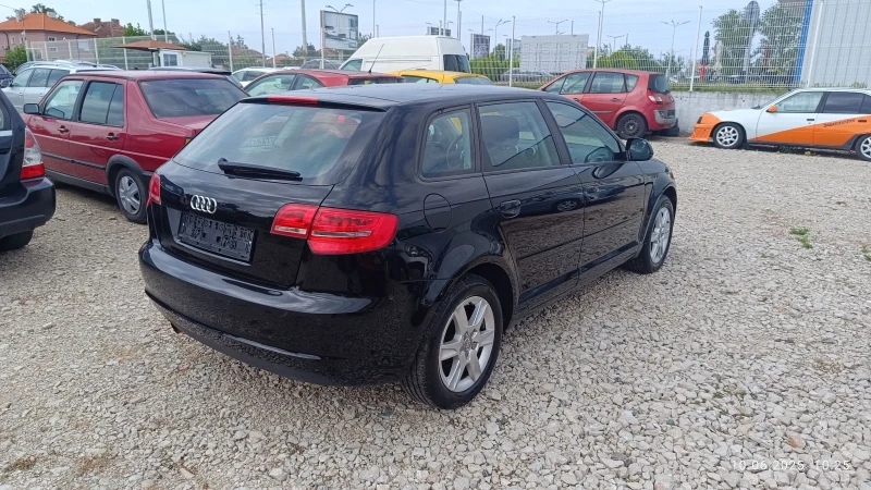 Audi A3 1.6i.102к.с.2010г., снимка 4 - Автомобили и джипове - 50878854