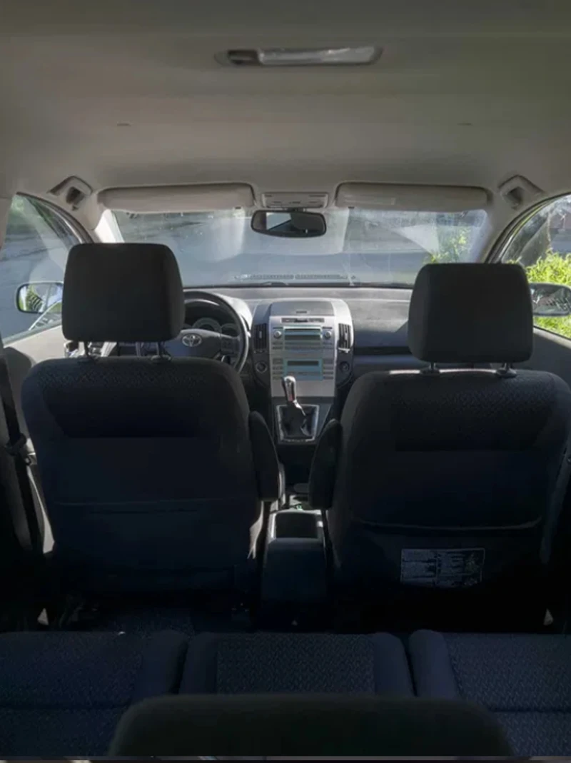 Toyota Corolla verso, снимка 12 - Автомобили и джипове - 52267875