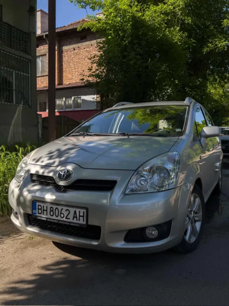 Toyota Corolla verso, снимка 6 - Автомобили и джипове - 52267875