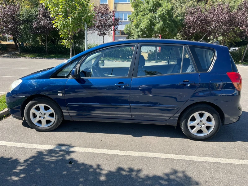 Toyota Corolla verso 1.6, снимка 3 - Автомобили и джипове - 52451250