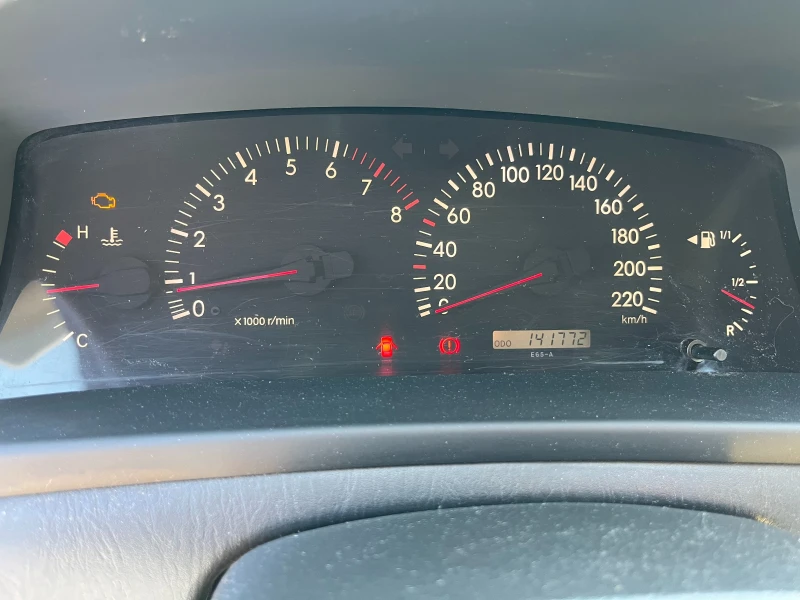 Toyota Corolla verso 1.6, снимка 14 - Автомобили и джипове - 52451250