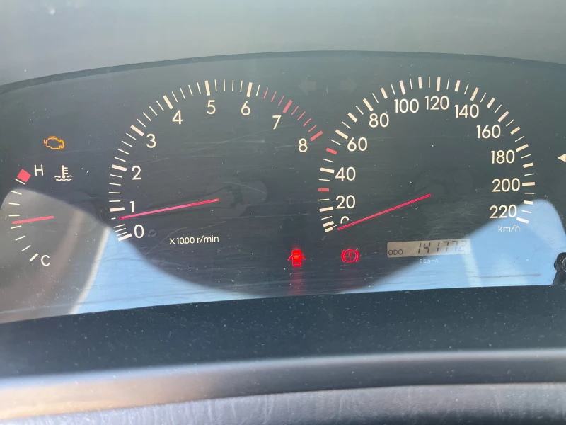 Toyota Corolla verso 1.6, снимка 13 - Автомобили и джипове - 52451250