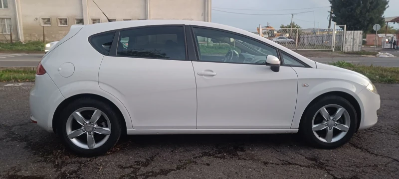 Seat Leon 1.6 MPI, снимка 7 - Автомобили и джипове - 52738883