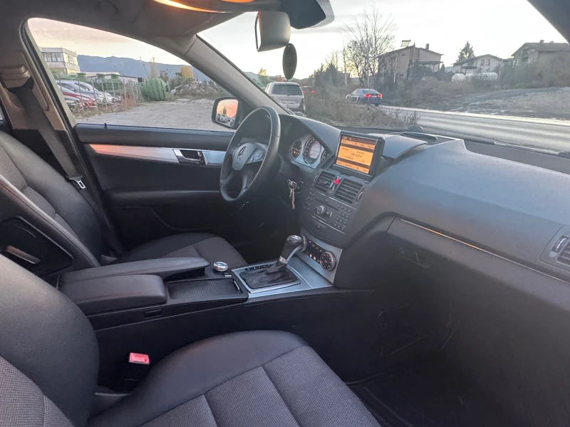 Mercedes-Benz C 220 ТОП* СОБСТВЕН ЛИЗИНГ, снимка 11 - Автомобили и джипове - 52455312