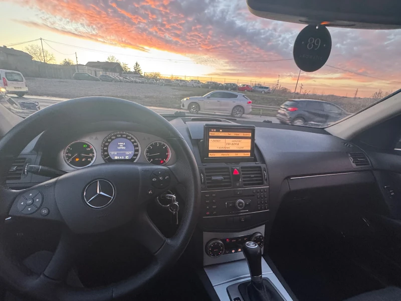 Mercedes-Benz C 220 ТОП* СОБСТВЕН ЛИЗИНГ, снимка 9 - Автомобили и джипове - 52455312