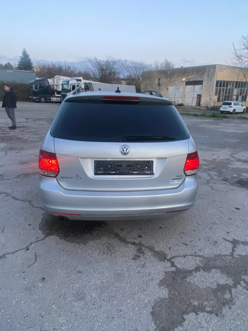 VW Golf 1.6 TDI, снимка 6 - Автомобили и джипове - 52612056
