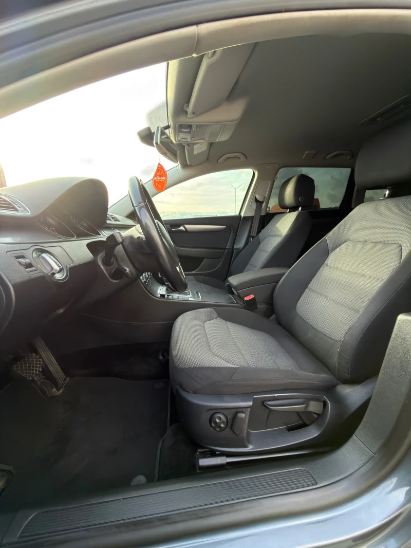 VW Passat 2.0TDI LED DSG, снимка 8 - Автомобили и джипове - 52652271