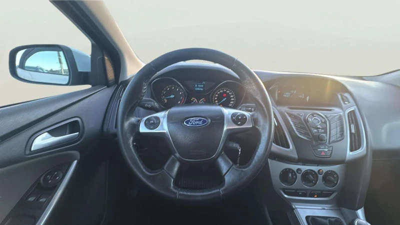 Ford Focus 1.0 EcoBoost, снимка 11 - Автомобили и джипове - 53145567