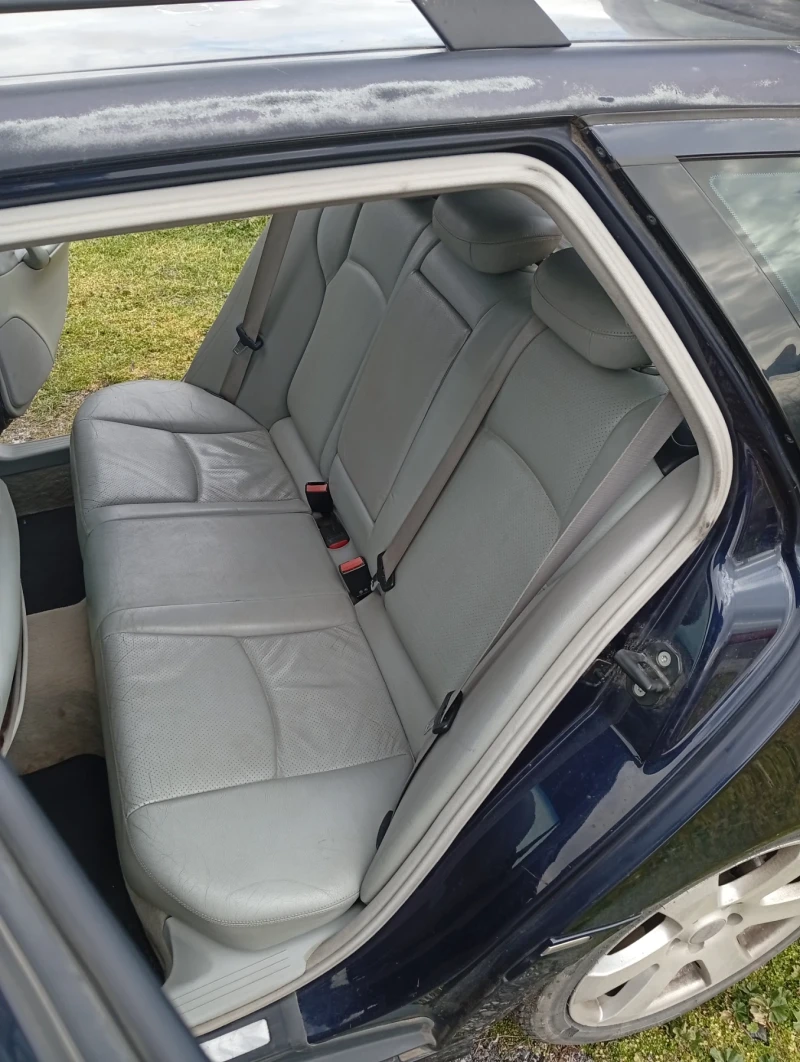 Mercedes-Benz C 220, снимка 11 - Автомобили и джипове - 53254443