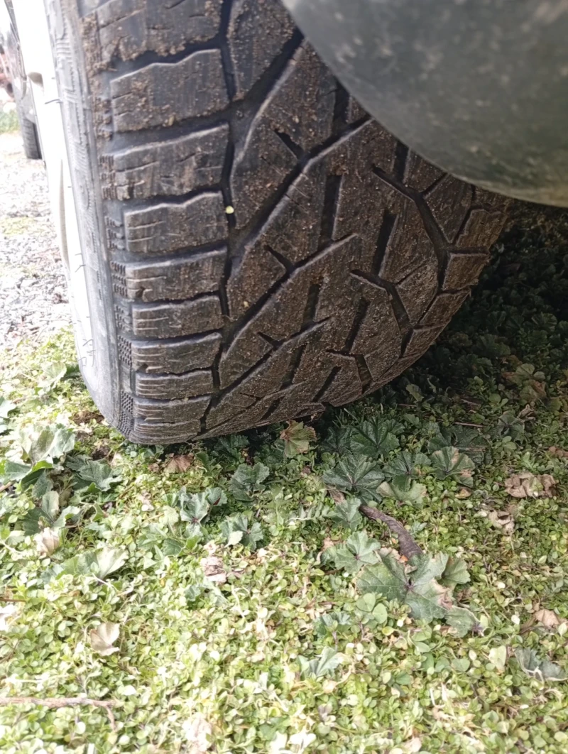 Mercedes-Benz C 220, снимка 14 - Автомобили и джипове - 53254443