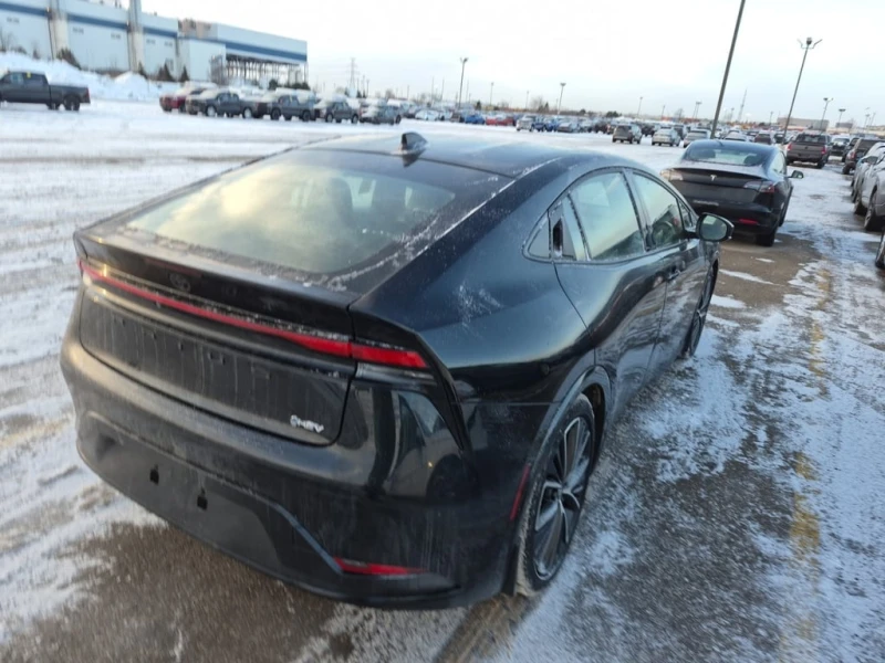 Toyota Prius XLE  CARFAX, снимка 3 - Автомобили и джипове - 53467418