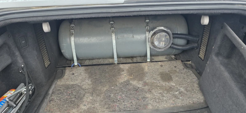 Audi A8 4.2 V8 40V, снимка 8 - Автомобили и джипове - 53503657