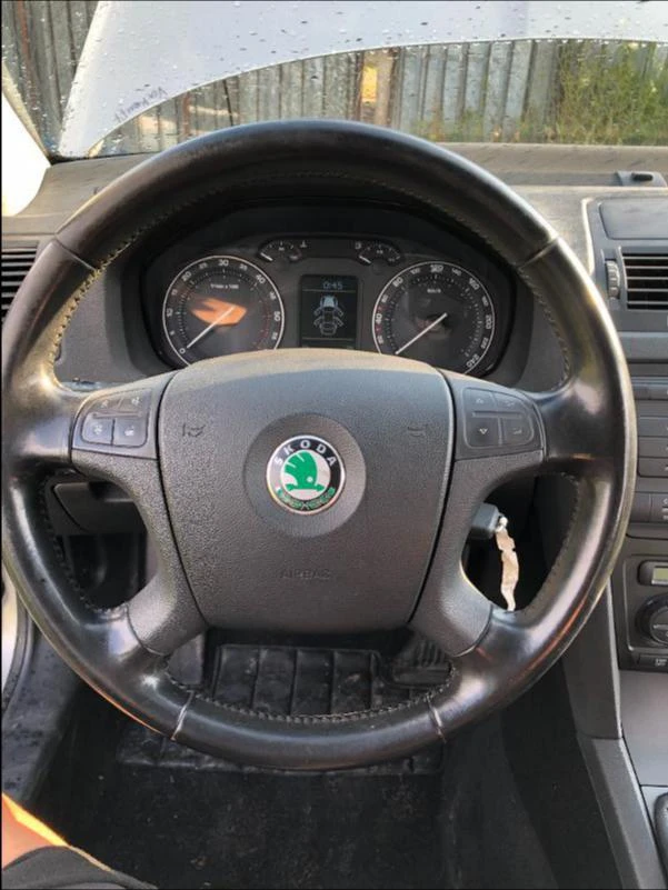 Skoda Octavia 1.9 105кс airbag OK, снимка 11 - Автомобили и джипове - 45090079