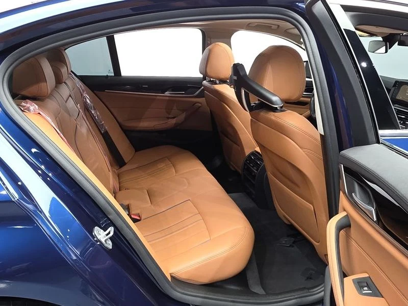 BMW 520 2.0 Automatic, снимка 15 - Автомобили и джипове - 55475663