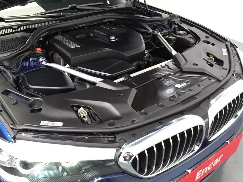 BMW 520 2.0 Automatic, снимка 17 - Автомобили и джипове - 55475663