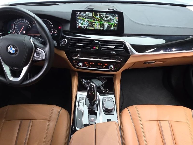 BMW 520 2.0 Automatic, снимка 7 - Автомобили и джипове - 55475663