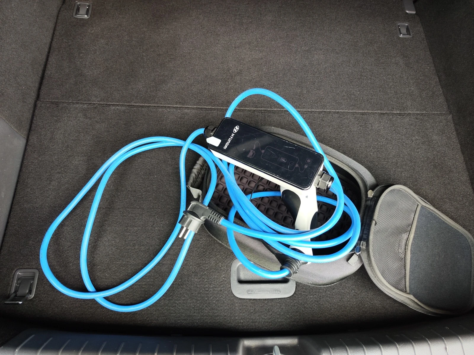 Hyundai Ioniq CAMERA* LEDD* DISTRONIC* LINEASIST* LIZING | Mobile.bg   11