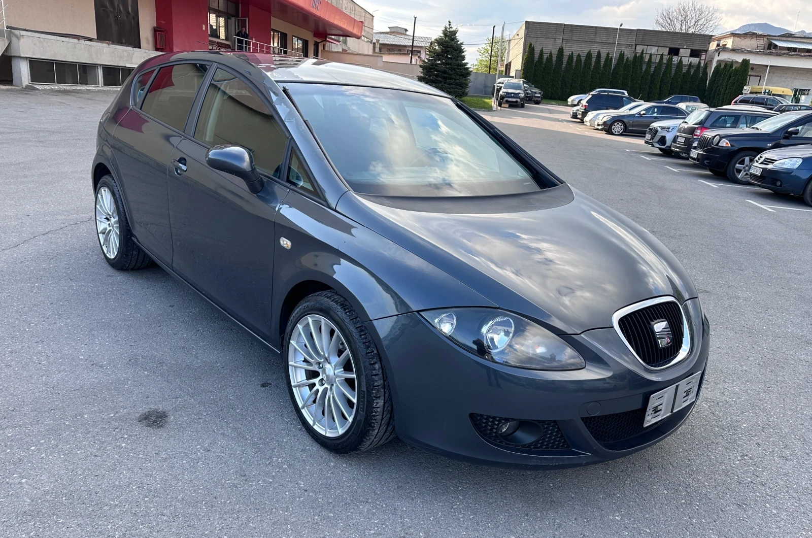 Seat Leon 2.0TDI - КЛИМАТРОНИК - изображение 3