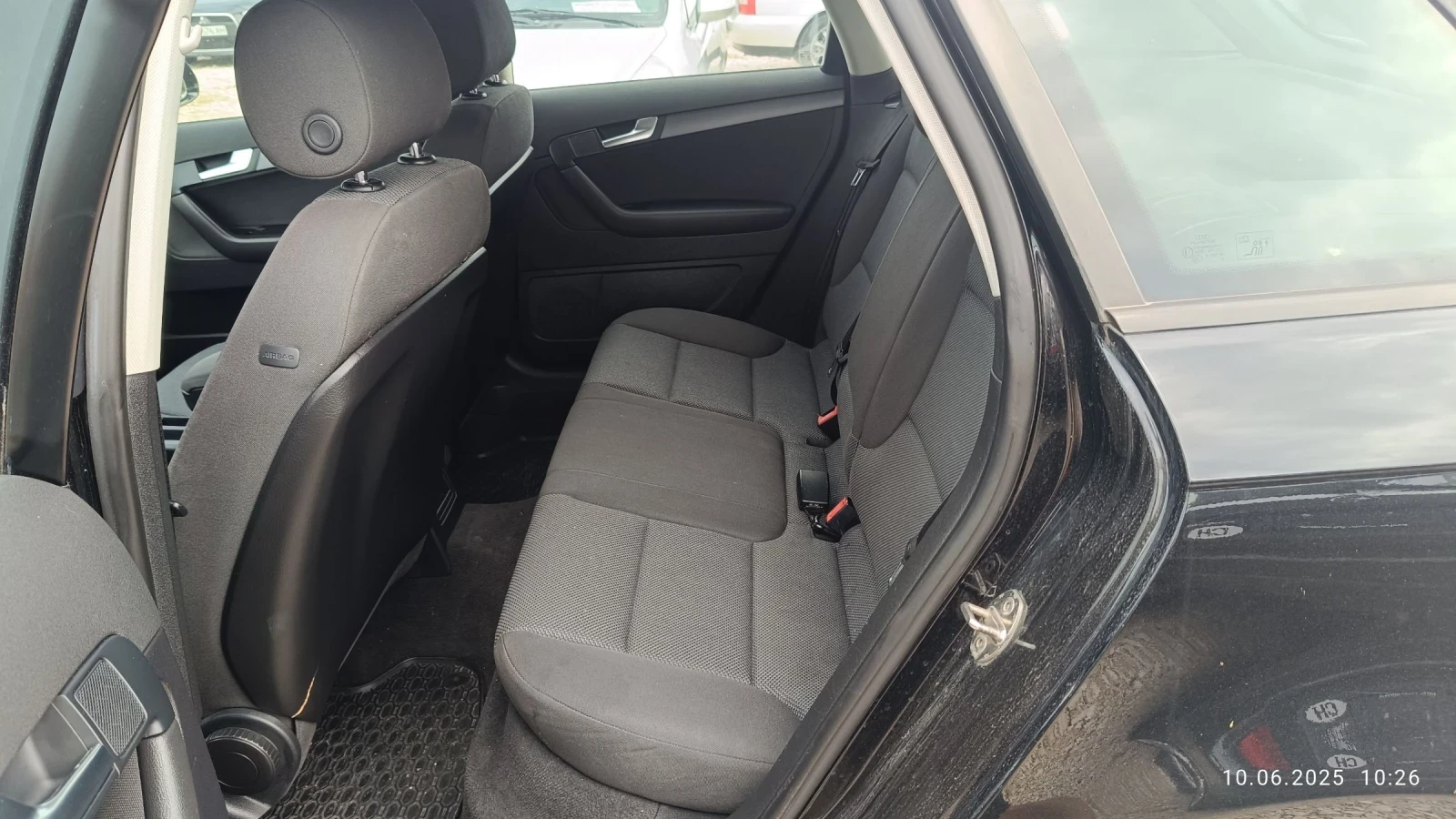 Audi A3 1.6i.102..2010. | Mobile.bg   14