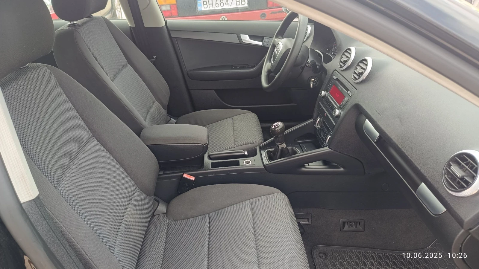 Audi A3 1.6i.102..2010. | Mobile.bg   12