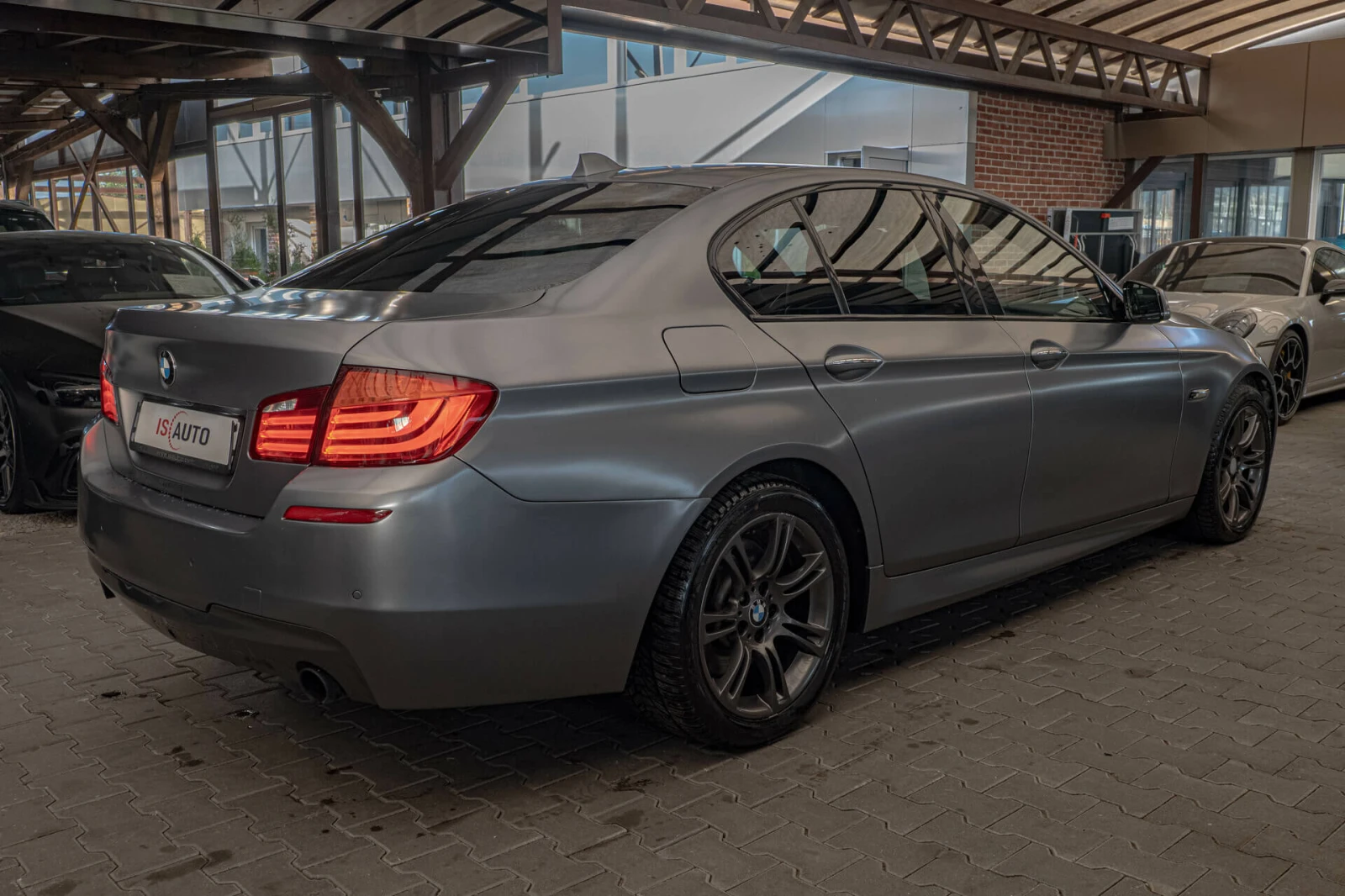 BMW 535 xDrive/Обдухване/Вакум/HuD/M-Performance/BiXenon - изображение 6