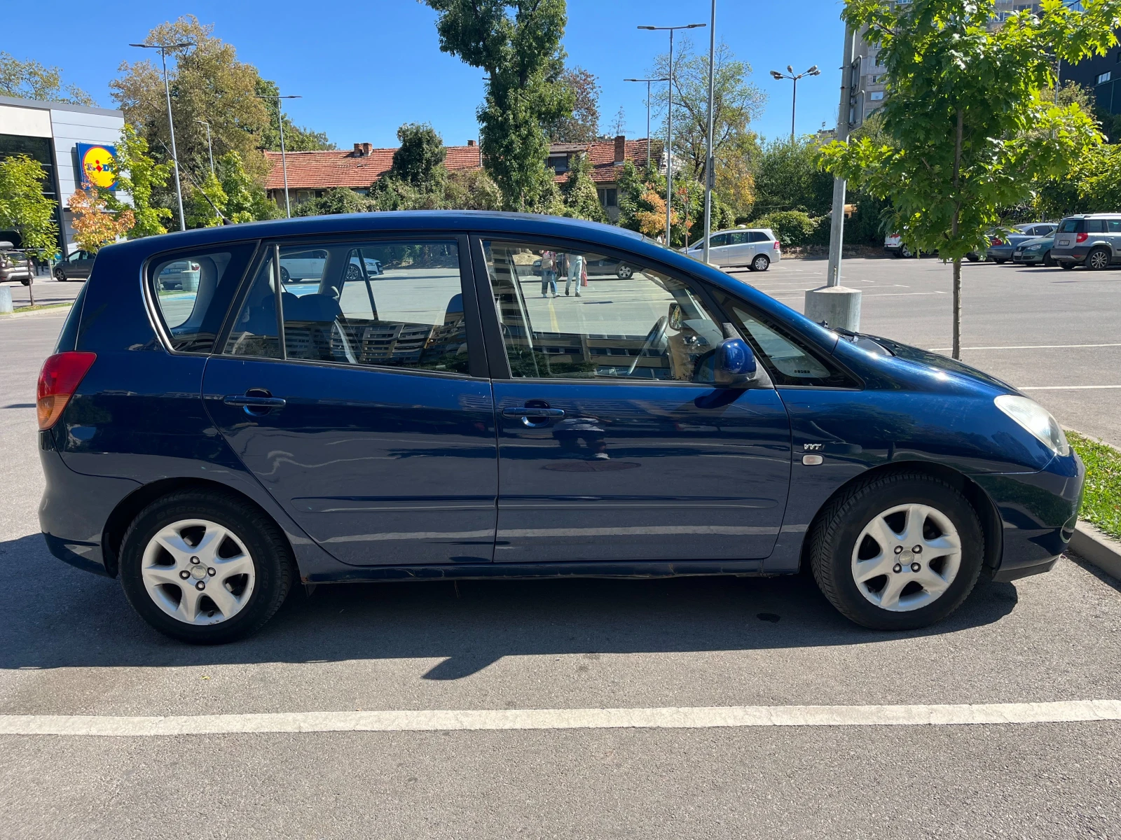 Toyota Corolla verso 1.6 - изображение 2