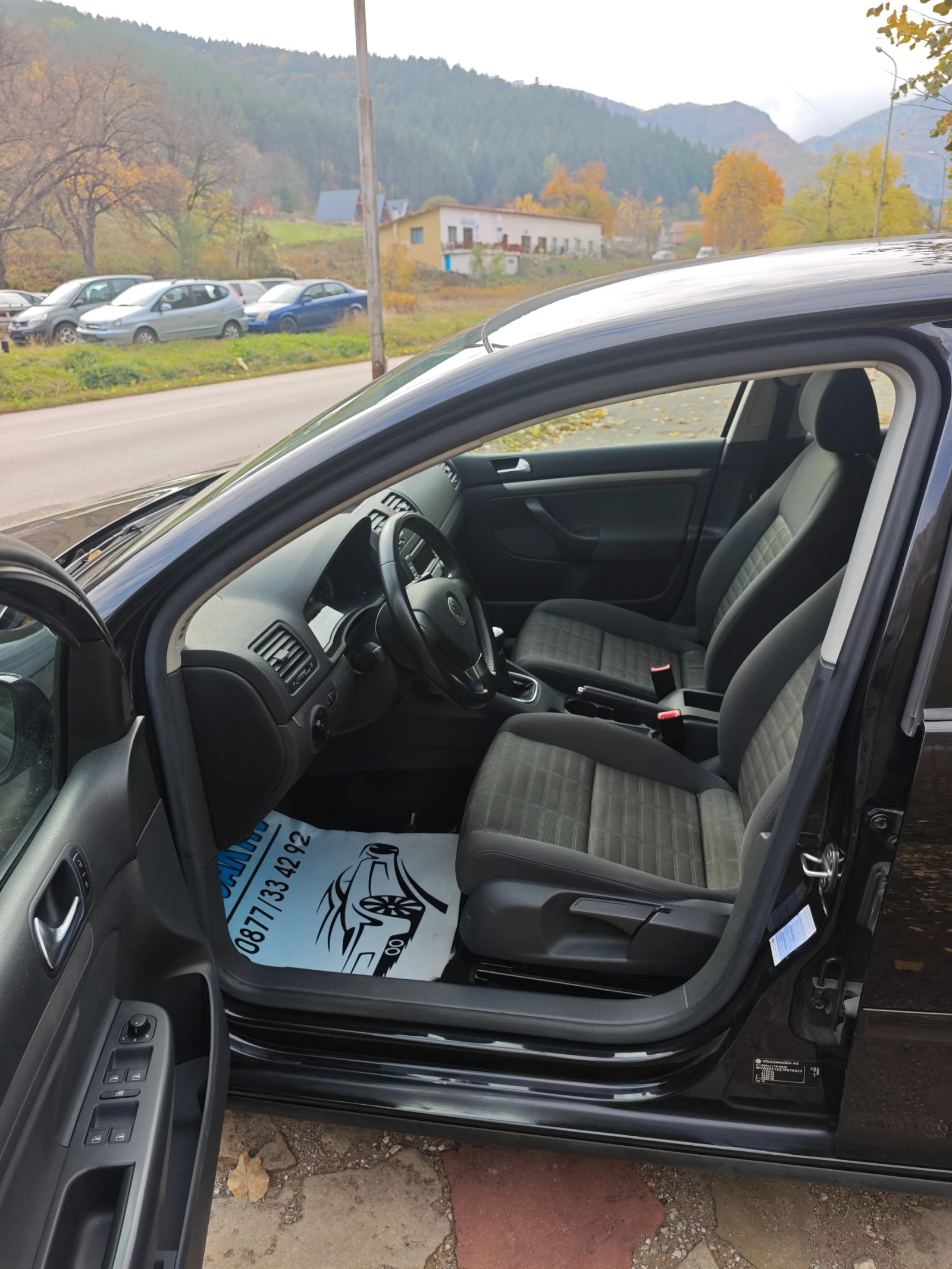 VW Golf 1.4I НОВ ВНОС - изображение 8
