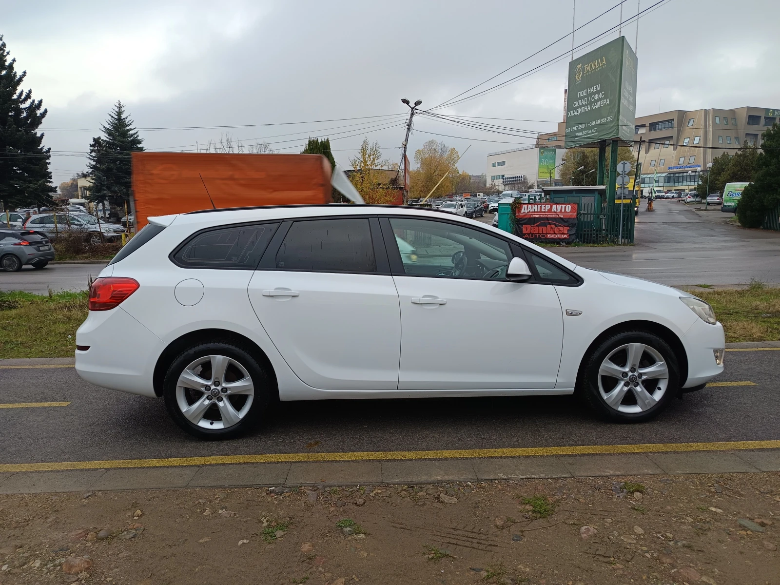 Opel Astra 1.4i - изображение 4