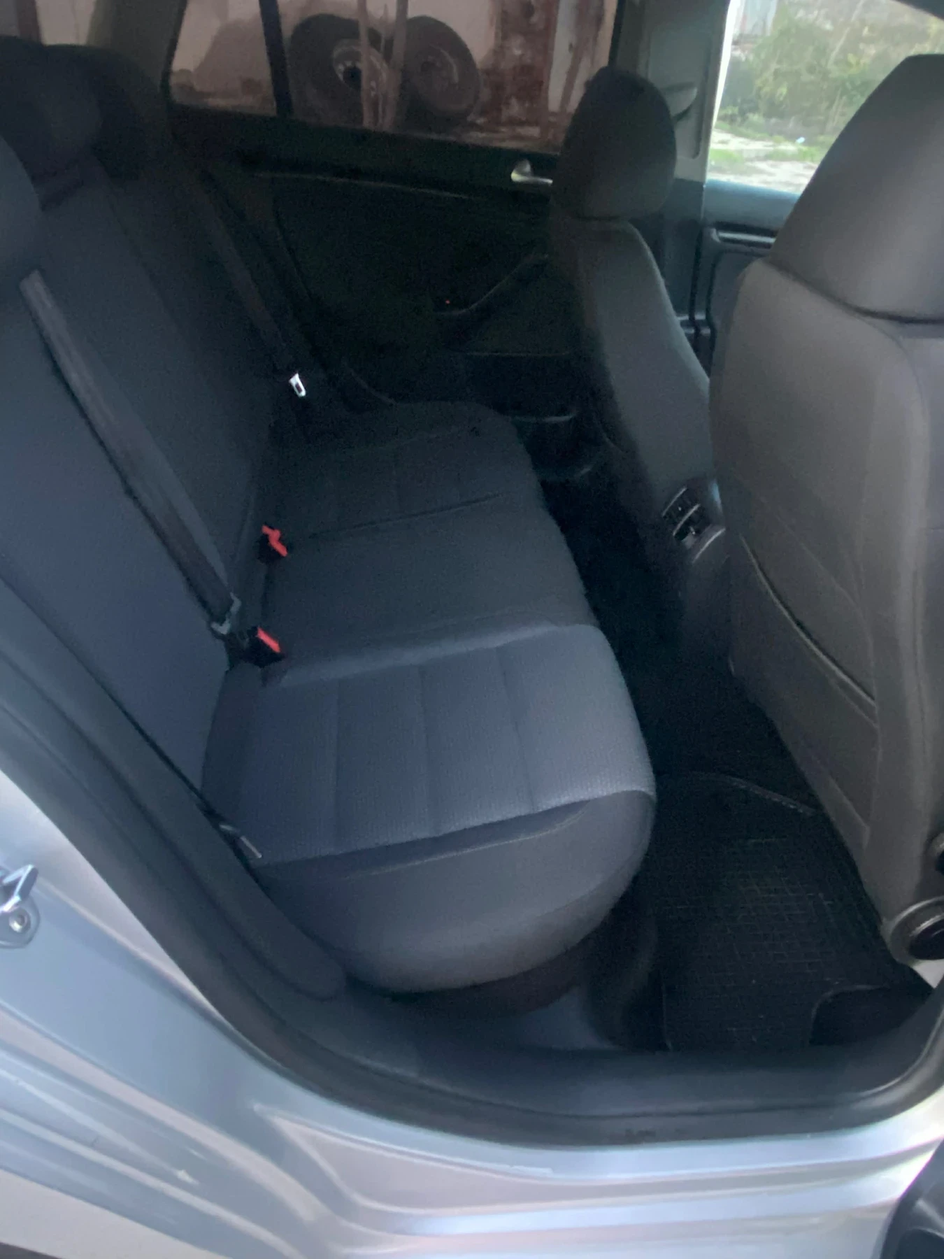 VW Golf 1.6 TDI - изображение 10